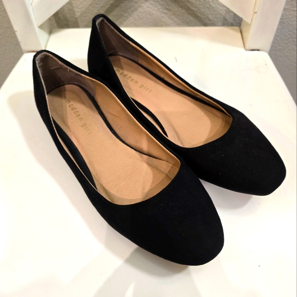 Madden Girl Black Flats